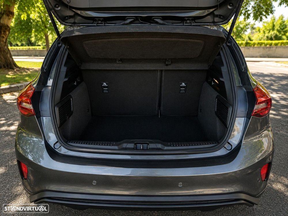 Ford Focus 1.0 EcoBoost MHEV ST-Line X Aut. - 19