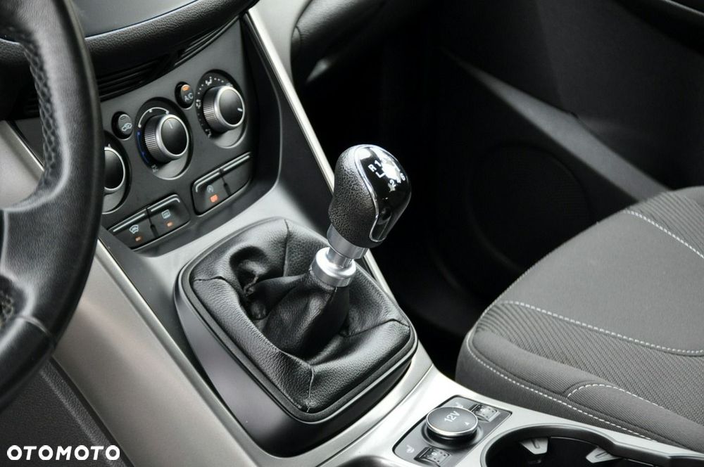 Ford Kuga - 34