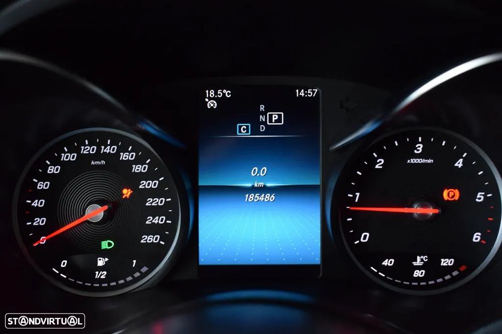 Mercedes-Benz C 300 d AMG Line - 14