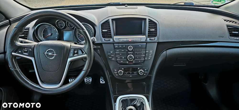 Opel Insignia - 21