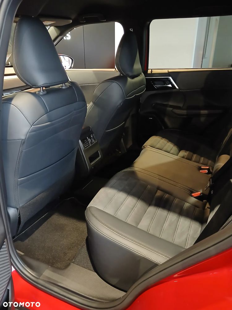Mitsubishi Outlander Intense - 10