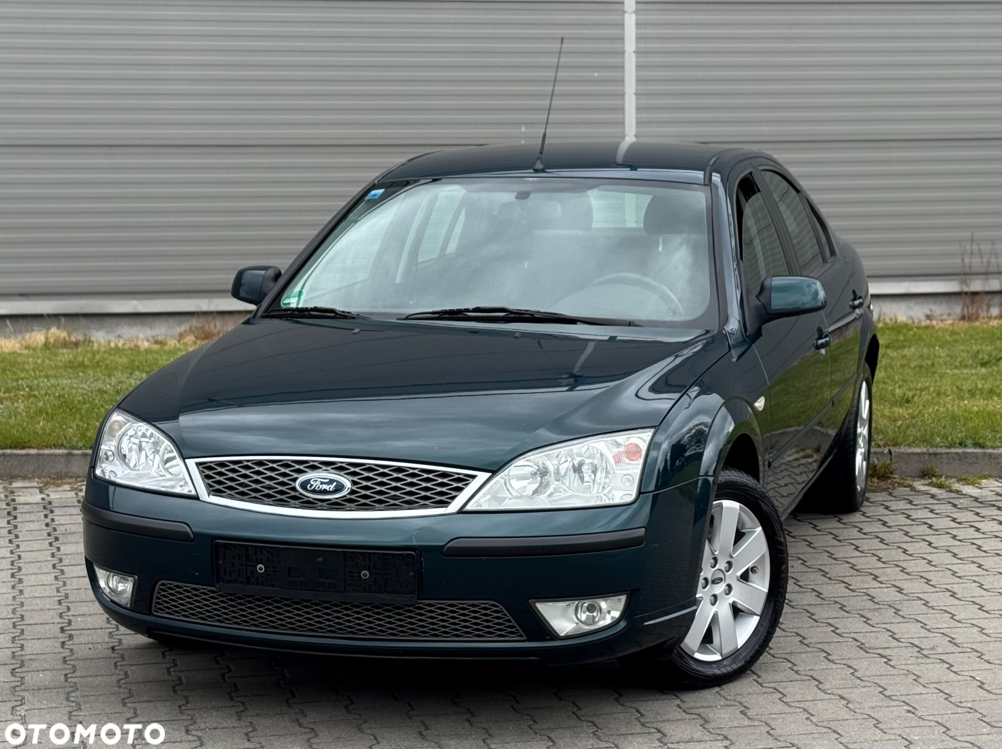 Ford Mondeo 1.8 X - 4