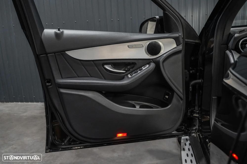 Mercedes-Benz GLC 300 e 4Matic - 19