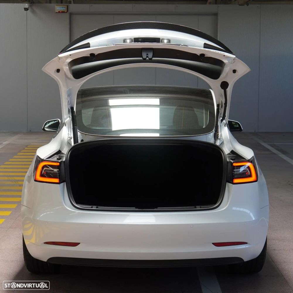 Tesla Model 3 Long Range AWD Dual Motor Performance - 40