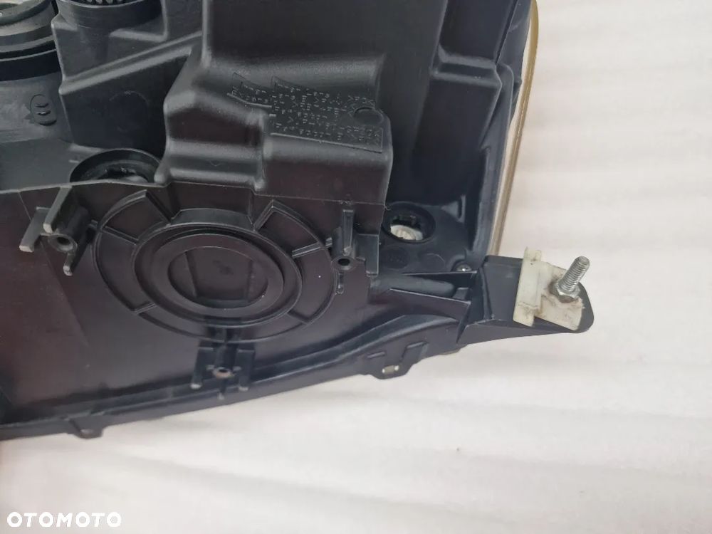 SUZUKI GRAND VITARA II 06- USA PRAWA LAMPA PRZEDNIA PRZÓD , NR KOITO 100-59079 , NR AUKCJI LL457 - 12