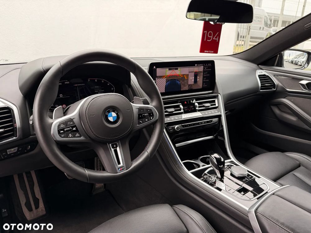BMW Seria 8 M850i xDrive - 29