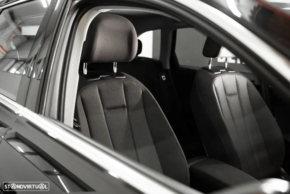 Audi A4 Avant 30 TDI Advanced S tronic - 23