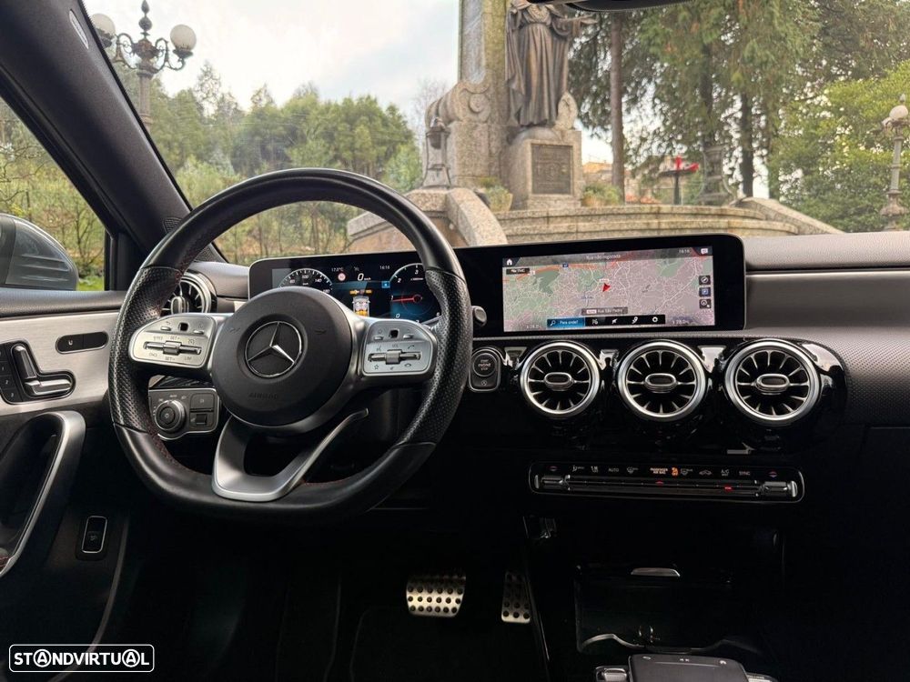 Mercedes-Benz A 180 Limousine d AMG Line Aut. - 30