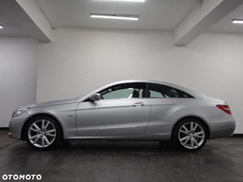 Mercedes-Benz Klasa E 350 CDI DPF BlueEFFICIENCY 7G-TRONIC Avantgarde - 5