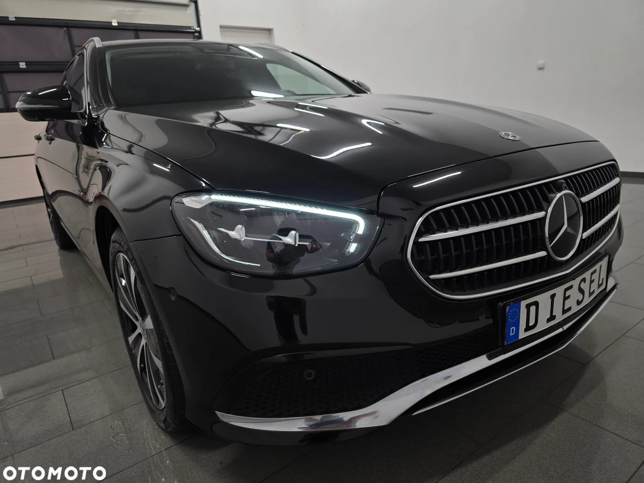 Mercedes-Benz Klasa E 300 de 9G-TRONIC Exclusive - 32