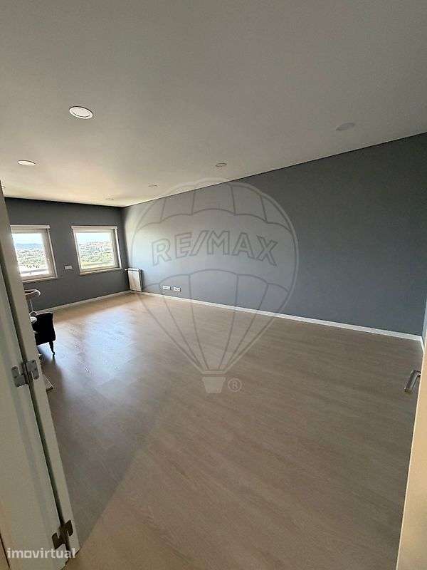Apartamento T2 para arrendamento - Grande imagem: 2/7