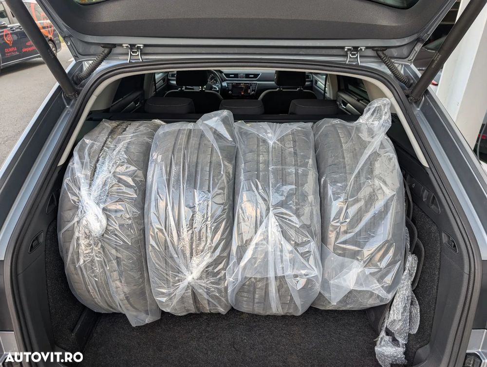 Skoda Superb 2.0 TDI DSG 4X4 Style - 29