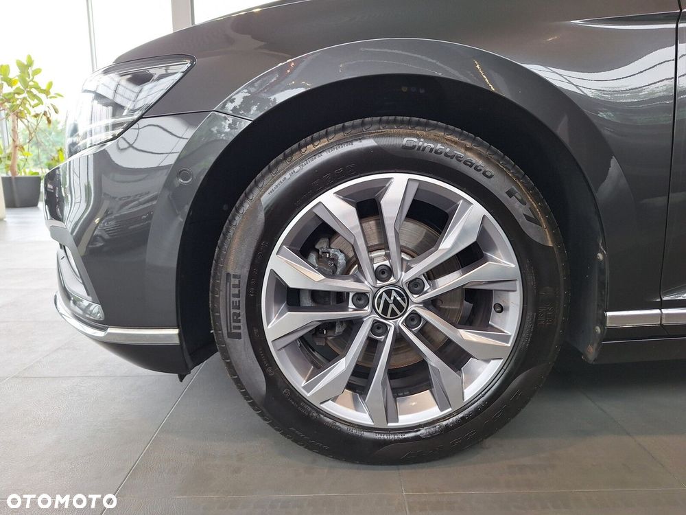 Volkswagen Passat Variant 2.0 TDI 4Mot Elegance DSG - 39