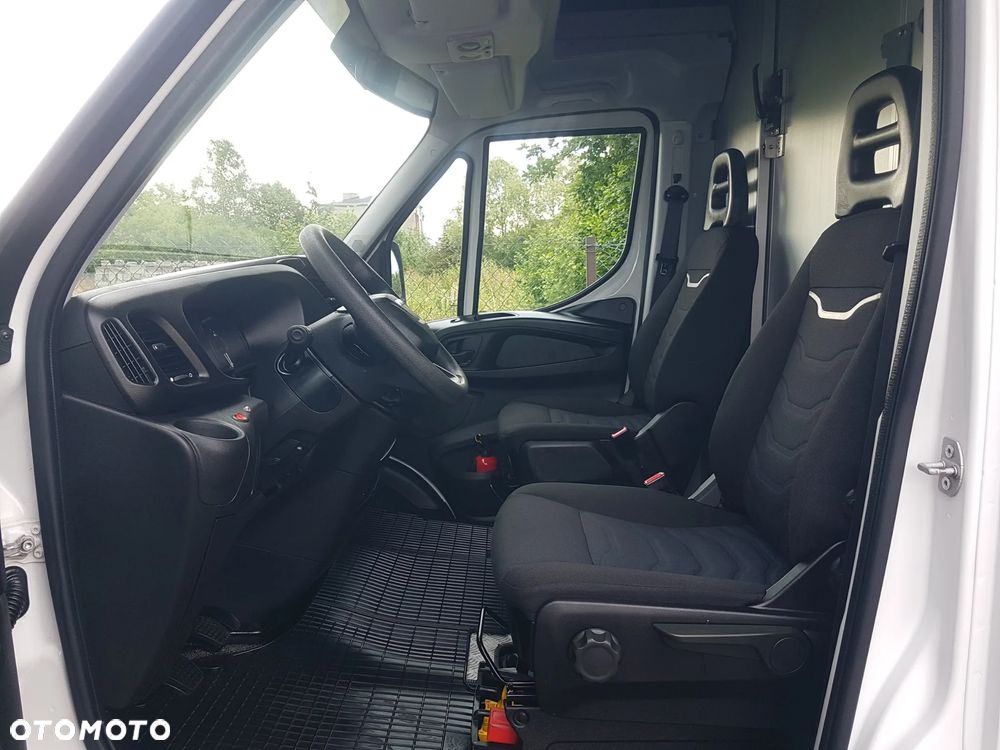 Iveco DAILY KONTENER NISKOPODŁOGOWY 4,44x2,23x2,43 SKLEP FOODTRUCK BAR KLIMA KONIOWÓZ KAMPER - 24