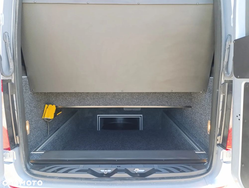 Mercedes-Benz Sprinter 519 - 4