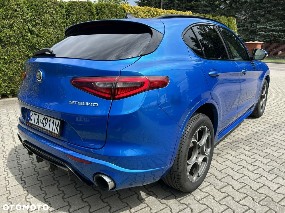 Alfa Romeo Stelvio 2.0 Turbo Executive Q4 - 4
