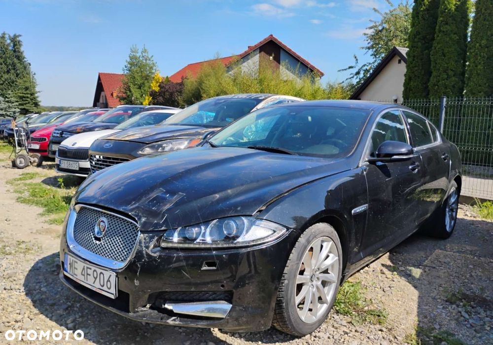 Jaguar XF - 3