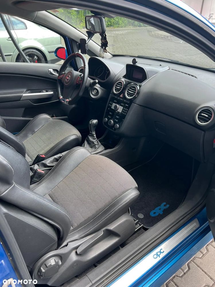 Opel Corsa 1.6T OPC - 30