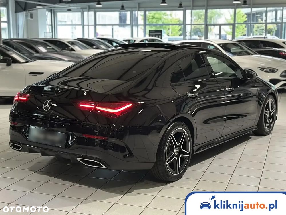 Mercedes-Benz CLA 200 AMG Line 7G-DCT - 3