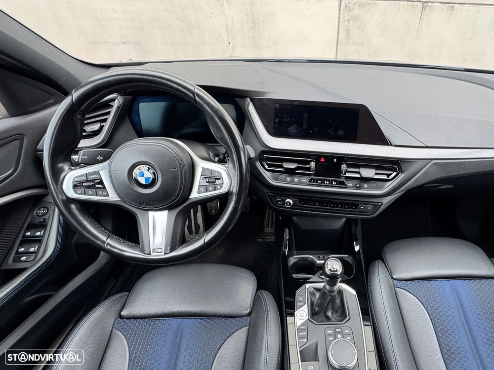 BMW 116 d Pack Desportivo M - 7