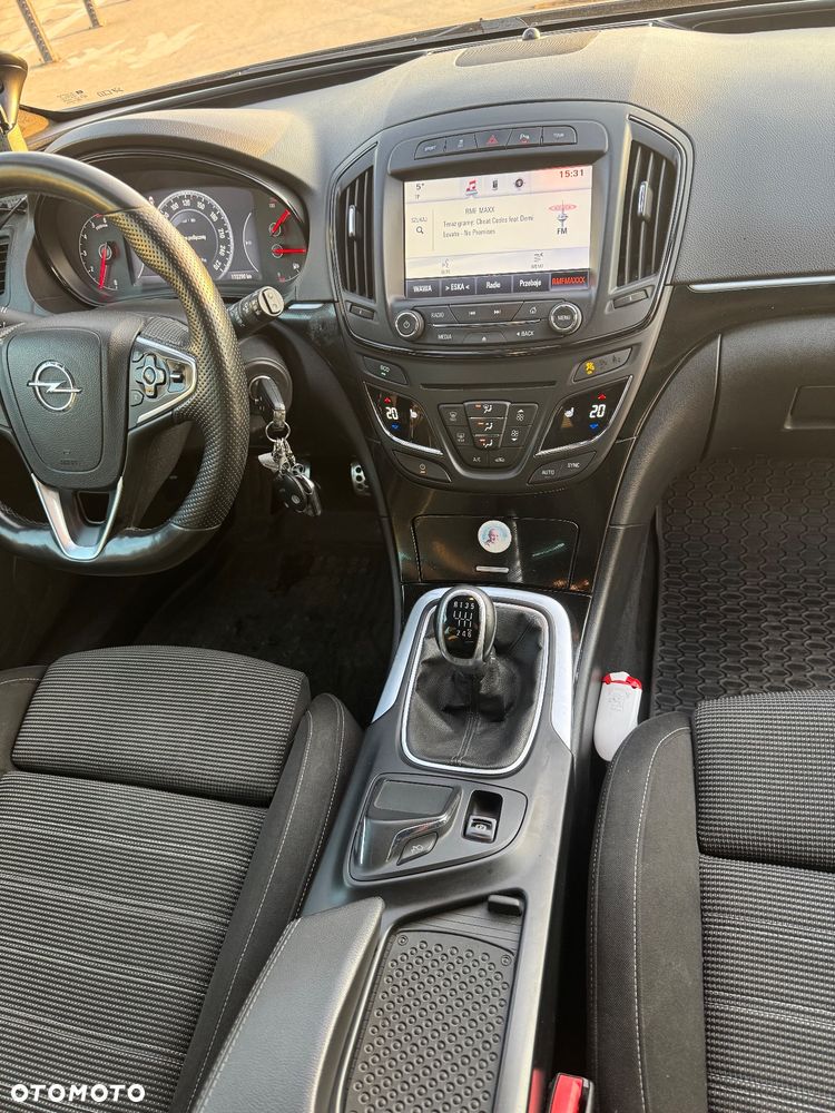 Opel Insignia - 16