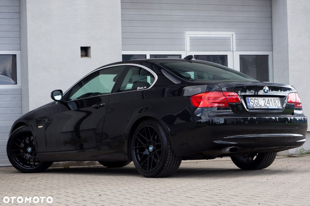 BMW Seria 3 320d - 10