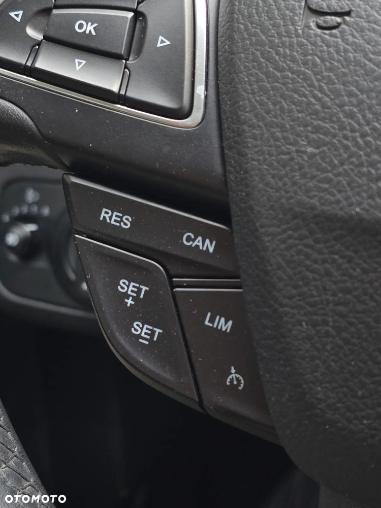 Ford Kuga 1.5 EcoBoost 2x4 Titanium - 26