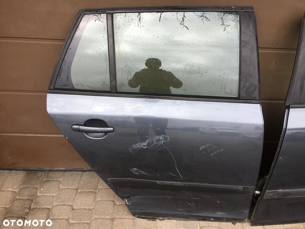 SKODA FABIA II LIFT DRZWI PRAWE LEWE TYŁ KOMBI 9153 - 2