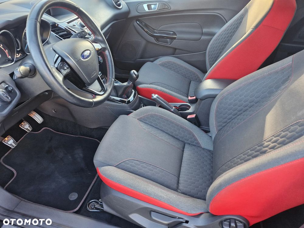 Ford Fiesta 1.0 EcoBoost STart-Stop ST-LINE - 17