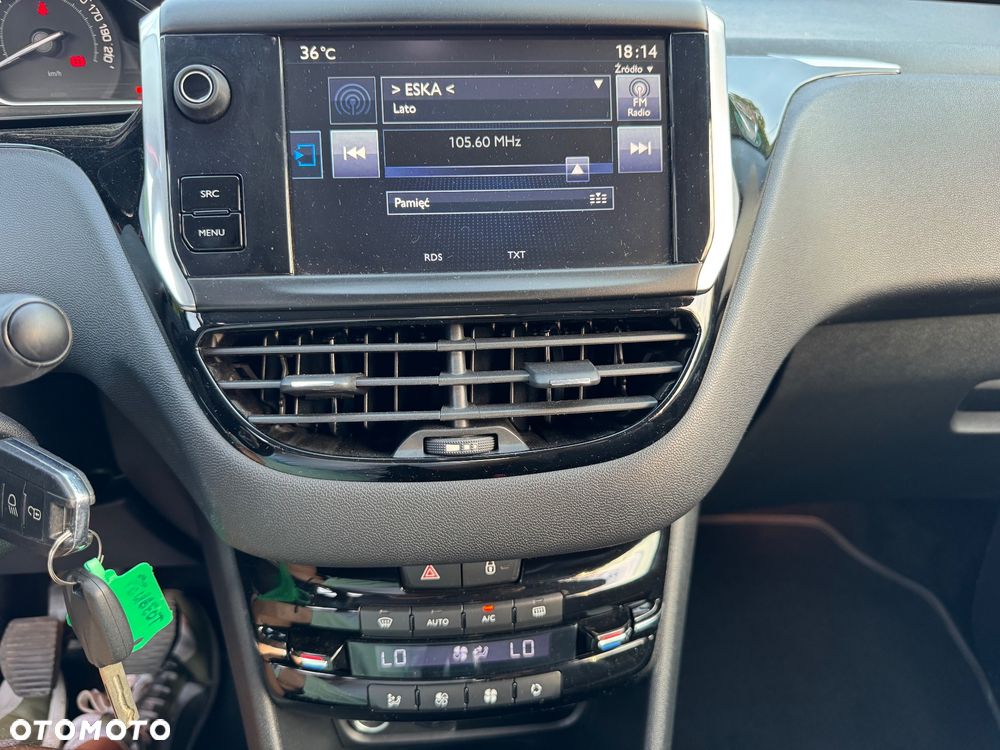 Peugeot 208 PureTech 110 Stop & Start Active - 19