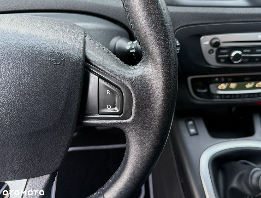 Renault Scenic ENERGY TCe 130 S&S LIMITED - 31