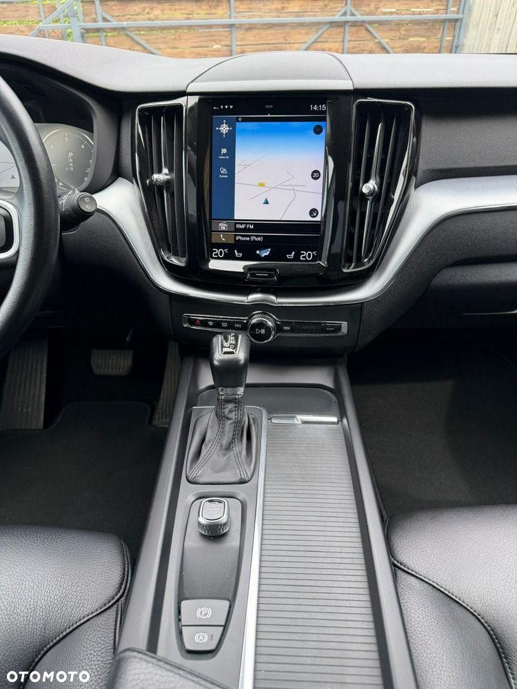 Volvo XC 60 D4 SCR Momentum - 17