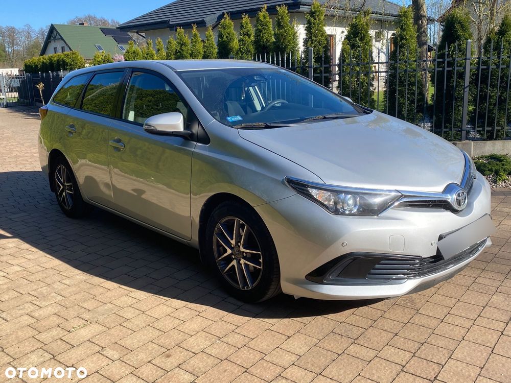 Toyota Auris 1.4 D-4D Comfort - 3