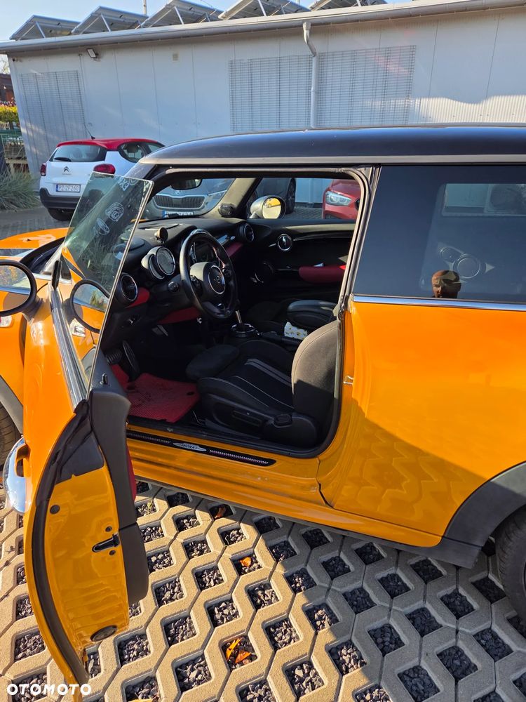 MINI John Cooper Works - 10