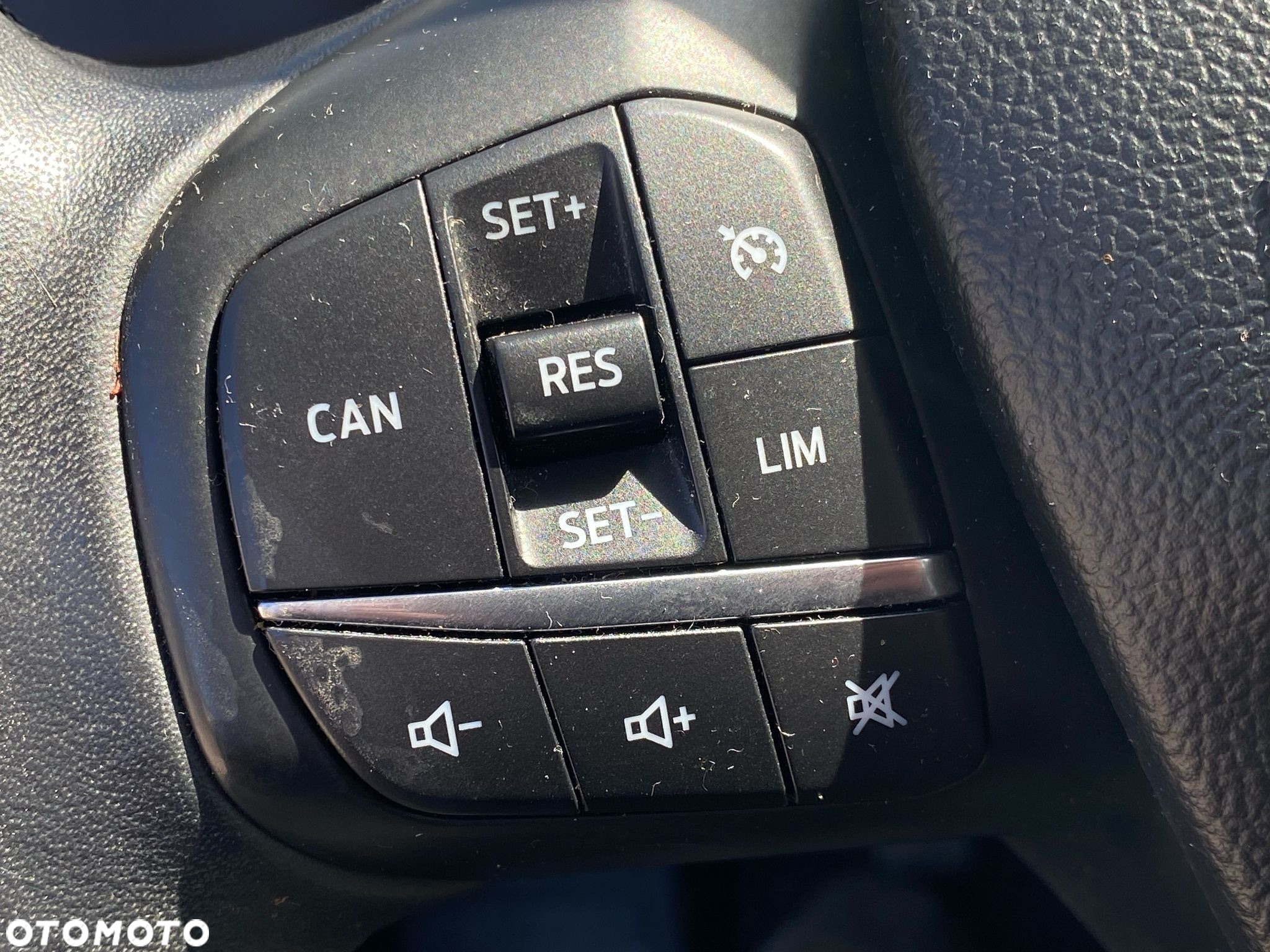 Ford Focus 1.0 EcoBoost Trend Edition Business - 14