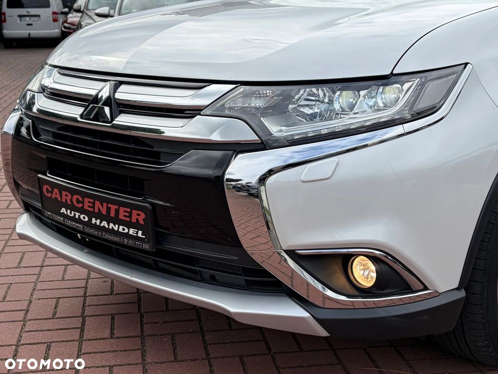 Mitsubishi Outlander 2017 photo 5