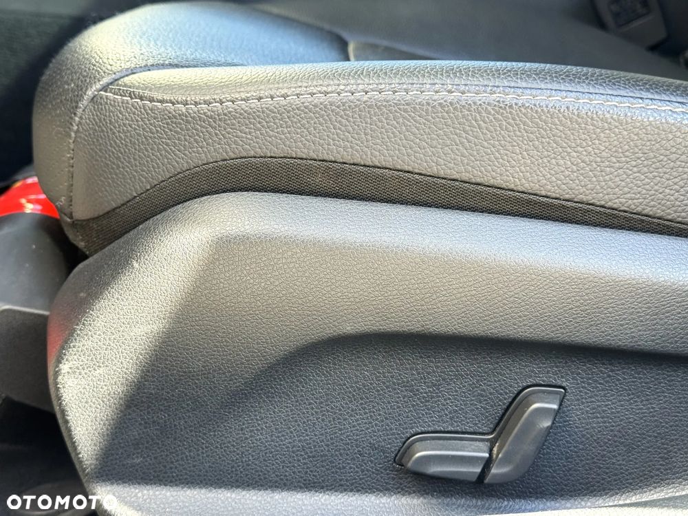 Mercedes-Benz Klasa C 160 9G-TRONIC - 18