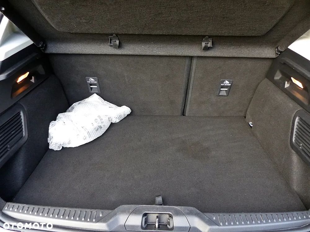 Ford Focus 1.0 EcoBoost Active - 11