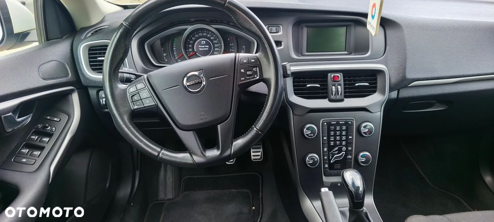 Volvo V40 D3 - 12
