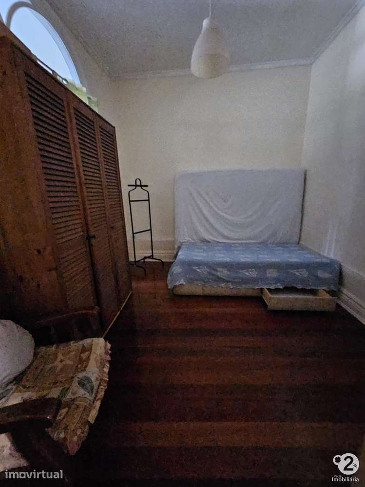 Prédio em propriedade total na Rua Costa Cabral - Porto - Grande imagem: 4/23