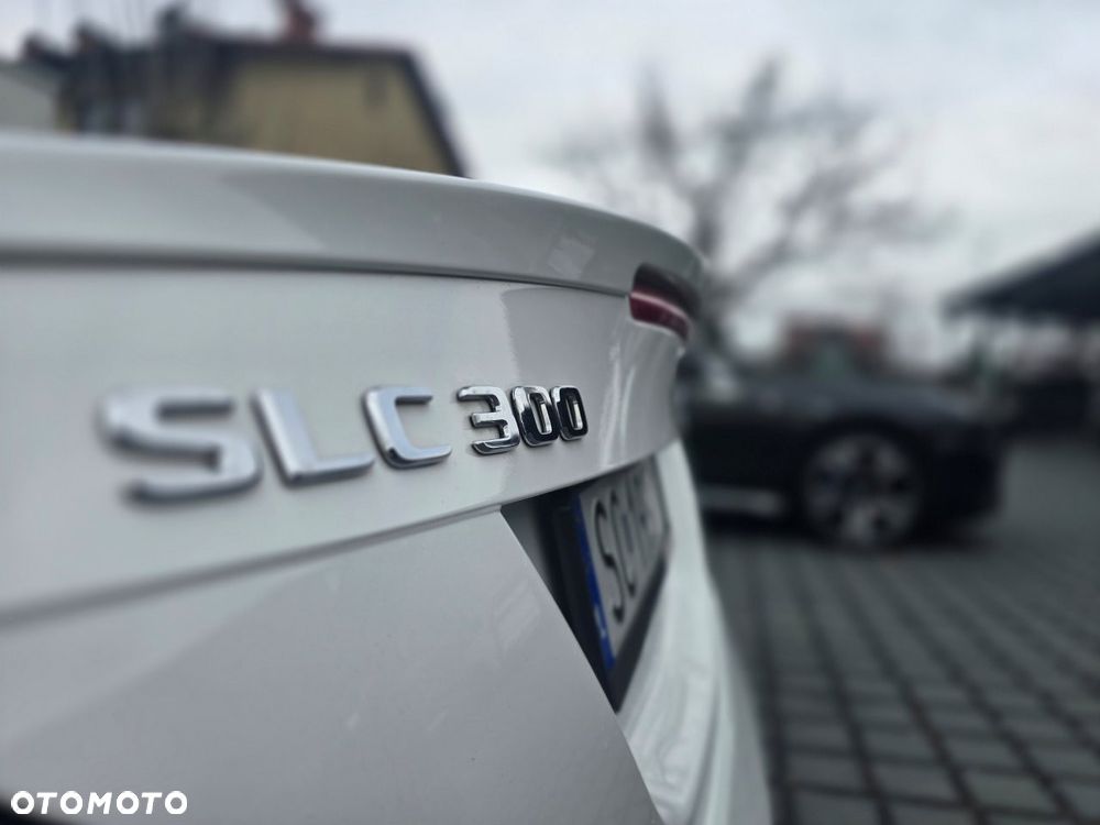 Mercedes-Benz SLC 300 9G-TRONIC Final Edition - 23