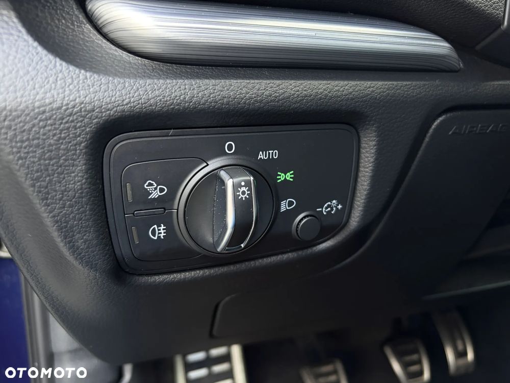 Audi A3 Sportback 2.0 TDI (clean diesel) Ambiente - 33