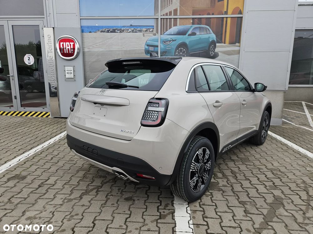 Fiat 600 1.2 Turbo Hybrid eDCT - 5