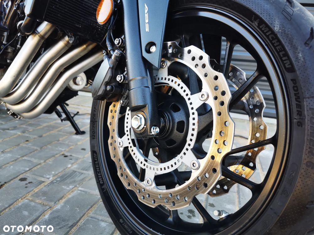 Honda CB - 15
