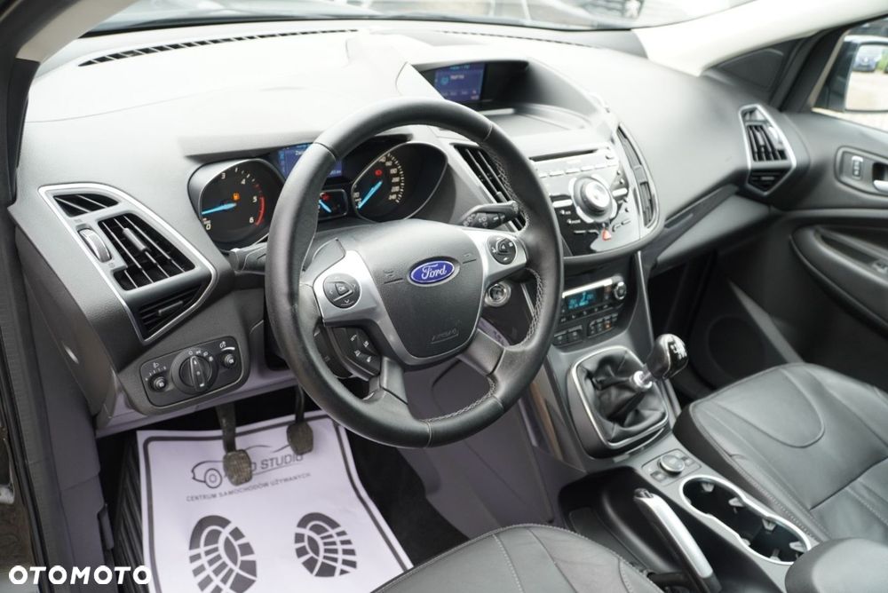 Ford Kuga 2.0 TDCi 2x4 ST-Line - 12
