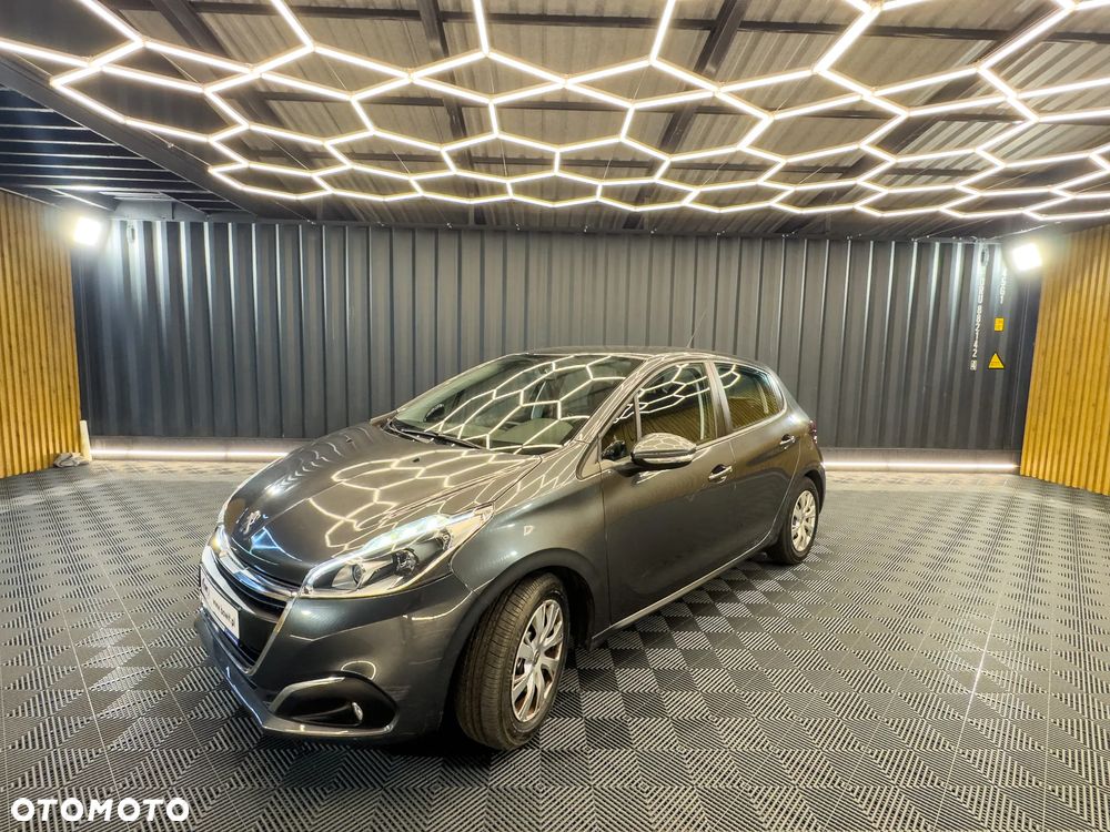 Peugeot 208 1.2 PureTech Allure - 6