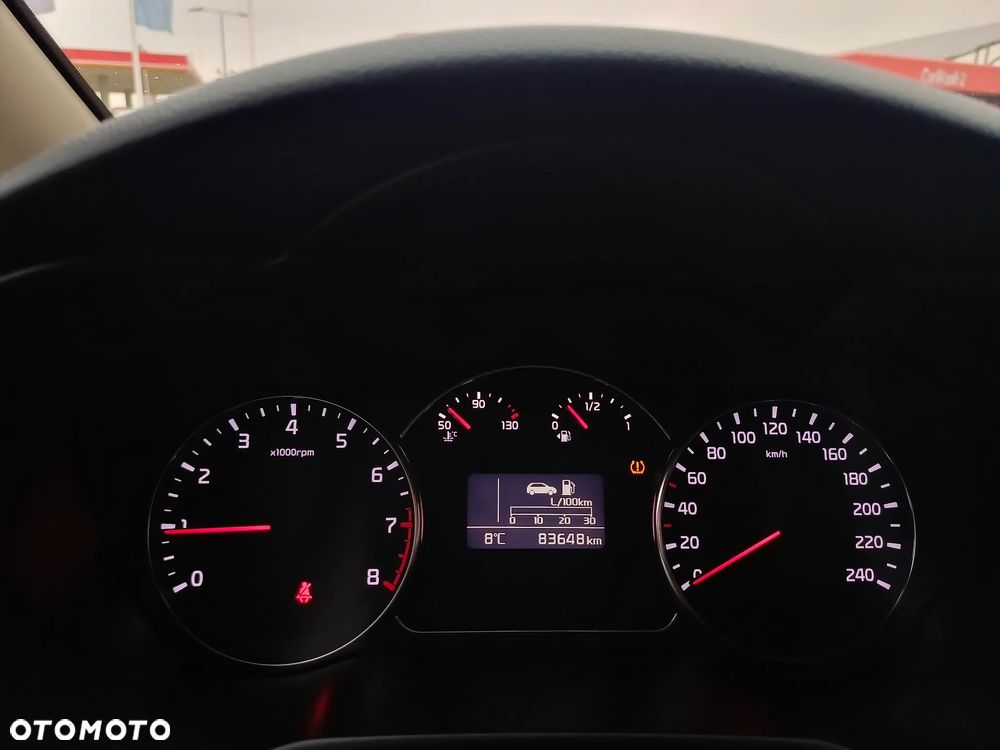 Kia Carens 1.6 GDI M - 24