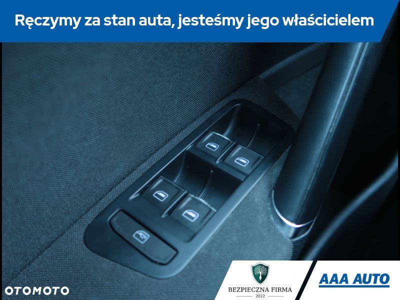 Volkswagen Golf - 16