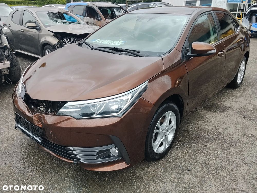 Toyota Corolla - 1