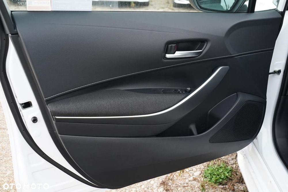 Toyota Corolla 1.8 Hybrid Comfort - 9